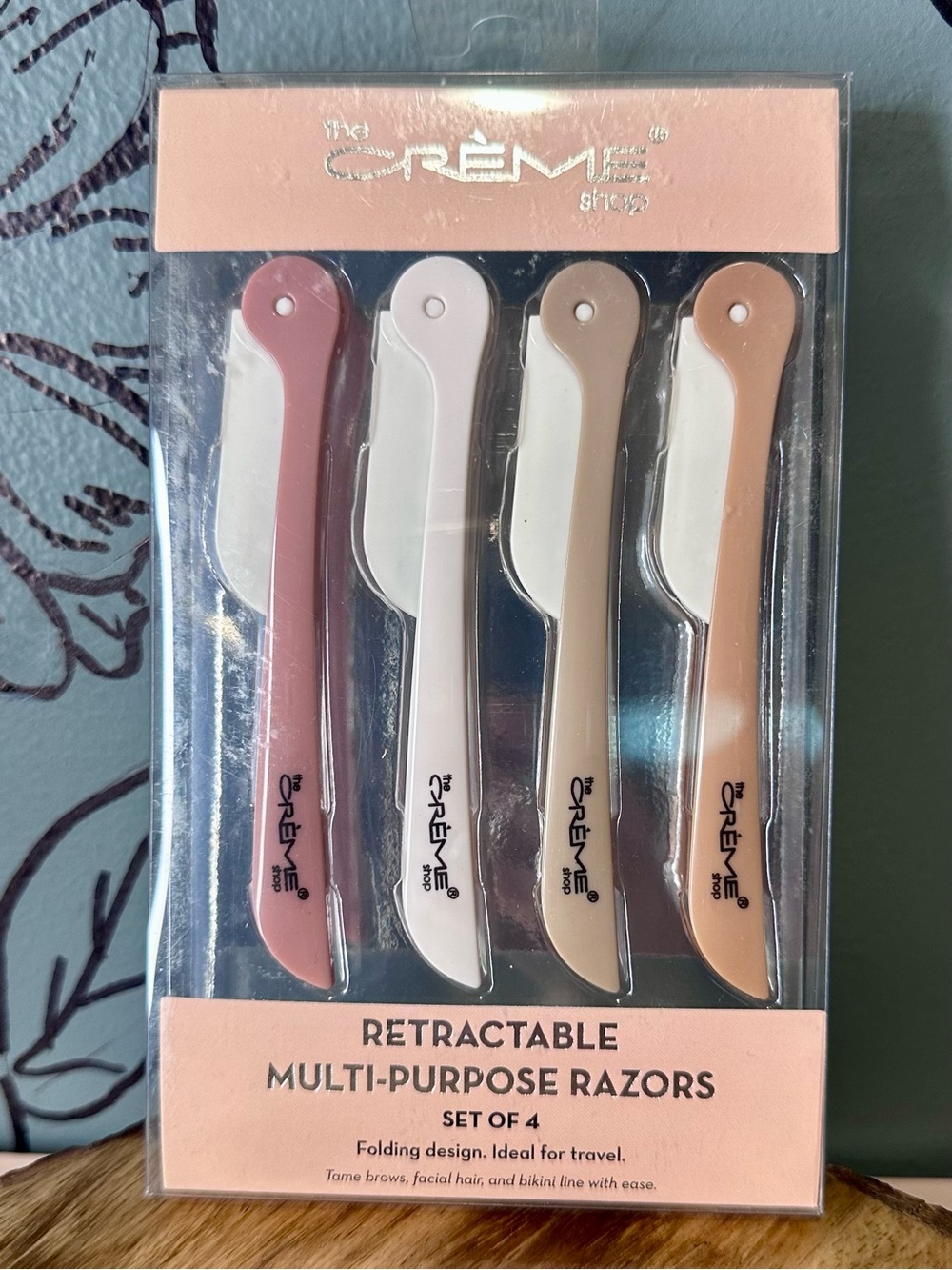 The Crème Shop Retractable Multi-Purpose Razors (Set of 4)